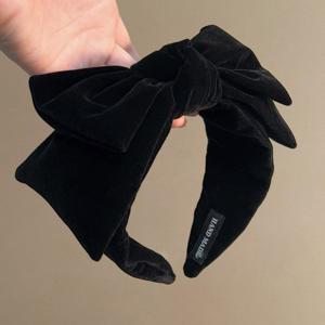 TEMU 1개 대형 벨벳 리본 헤어밴드 - 가을 겨울 시즌 파티 장식 및 일상용, 프린세스를 위한 패션 헤어밴드, 여성에게 완벽한 선물, 시즌별 패션 액세서리,공주 헤어 스타일 액세서리,우아한 헤어 액세서리,시크한 헤어 장식,부드러운 원단 헤어밴드,내구성 있는 헤어 액세서리,장식용 헤어밴드,파티 참석자들,여성용 헤어 액세서리