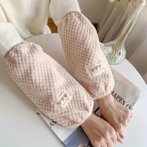 TEMU 여성용 헤비 듀티 보온 작업 재킷 소매 - 얼룩 방지 및 스크래치 방지 보호 커버, 하트 패턴, 겨울 야외 활동을 위한 전체 커버, 세탁기 사용 가능한 폴리에스터, 겨울 장비 | 하트 패턴 소매 | 내구성 있는 원단