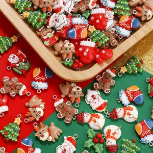 TEMU 24개 크리스마스 펜던트 미니 장식 레진 세트, 트리 장식용 소형 3D 레진 펜던트, 걸이 장식, 크리스마스 테마 장식품, DIY 펜던트 공예 액세서리 제작용 소품