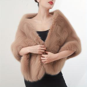 TEMU 1개 우아한 인조 퍼 쇼울 - 따뜻한 겨울 스카프, 폴리에스터, 손세탁/드라이클리닝 가능, 신축성 없음, 단색, 결혼식 및 캐주얼 외출에 완벽, 다용도 패션 액세서리, 웨딩 쇼울 | 우아한 쇼울 | 부드러운 질감