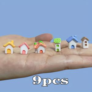 TEMU 귀여운 미니 레진 하우스 모델 9개 세트, 정원 조경용 창의적인 소형 홈 데코, 인형집 및 야외 화분 모스, 수족관 및 데스크탑 디스플레이에 적합, 크리스마스와 추수감사절 컬렉터블 빌딩 & 액세서리 선물 또는 DIY 액세서리에 이상적