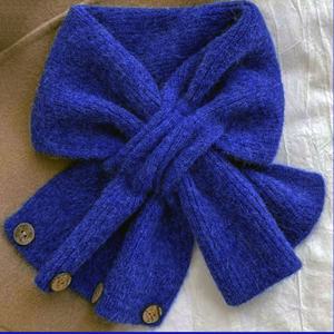 TEMU 부드럽고 피부 친화적인 작은 스카프, 짧은 여성용 크로스넥 워머, 따뜻한 버튼 스카프, 가을 및 겨울용 패셔너블한 스카프, 완벽한 휴일 선물, 4가지 색상으로 제공.