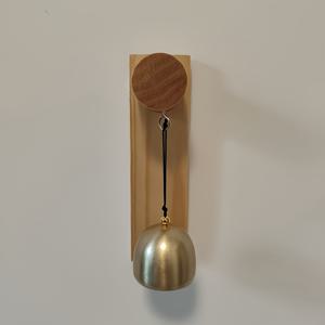 TEMU 1pc 빈티지 스타일 목제 도어벨, 골든 벨 - 창의적인 바람 차임 홈 장식, 입구, 냉장고, 캐비닛에 적합 | 사람에게 완벽한 작은 선물, 선물 아이템 | 빈티지 도어벨 | 목재 구조, 도어벨 차임
