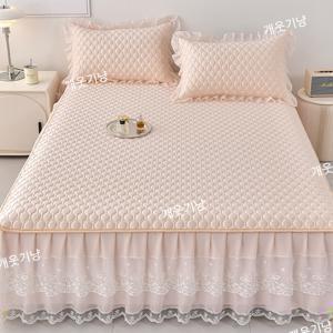 TEMU [국내 당일배송]개웃기냥 천연 라텍스 함유 시원하고 쁘띠한 누빔 레이스 쿨링 스커트 침대 커버+베캐커버 세트