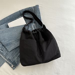 TEMU 여성용 도시 스타일 조절 가능한 숄더 토트백 - 대용량 드로우스트링 클로저, 폴리에스터 안감 내구성, 캐주얼 출퇴근 및 쇼핑 가방 카키, 오렌지-레드, 그린, 블랙, 튼튼한 핸들 구조