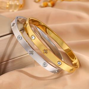 TEMU 독특한 클로버 디자인의 스테인리스 스틸 팔찌 세트 2개, 주얼리 액세서리, 선물용, 캐주얼 스타일, 사계절 내내 활용 가능한 다용도 주얼리