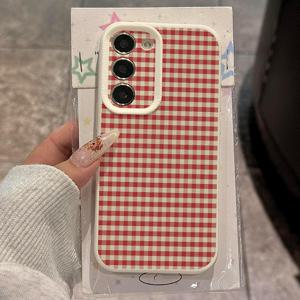 TEMU 삼성 갤럭시 S23/S22/S24/S21 울트라/S20/A31/A32/A55/A72/A52S/A34/S23 울트라/S10용 레드 & 화이트 체크 패턴 소프트 보호 케이스, 스타일리쉬 디자인, 비즈니스 감각의 고급 휴대폰 커버, 트렌디한 폰케이스, 내구성 강화 소재, 선물 추천, 모바일 케이스, 비즈니스 전문가용