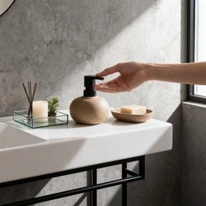 TEMU 노르딕 세라믹 비누 디스펜서 - 누수 방지 리필 가능 푸시 버튼, 화이트 & 브라운 욕실 카운터탑 장식, 위생적인 세라믹 액체 비누 병, 민감한 베이지, 스칸디나비아 스타일 싱크대 수납 (식기 세제 호환)