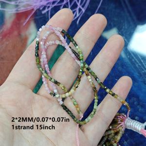 TEMU 1가닥 2MM*2mm 미니 천연 아피라이트/베르델라이트 스톤 커팅 서피스 플래시 큐브 산란 비즈 스페이서 비즈 팔찌 및 목걸이 DIY 주얼리 만들기 액세서리