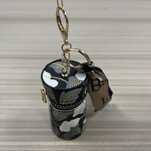 TEMU 핸드-에뮬리싱 플로럴 버킷백 - 오픈탑 키체인, 블랙/화이트/골드, 우아한 메이크업 & 이어폰 케이스, 여성 선물 추천 (생일, 결혼식, 설날), 개인 소품 정리함, 세련된 디자인, 섬세한 자수, 안전 지퍼 클로저, 여행용 액세서리, 스타일리시 파우치, 스티칭, 패션 애호가용