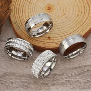 TEMU 4개 내구성 있는, 변색 없는 남성용 반지 세트 - 힙합 스타일 인레이 및 스테인리스 스틸 링 선물