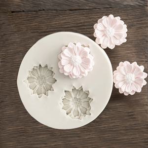 TEMU 3구 실리콘 꽃 몰드 세트 - 국화 & 왁스/레진/폴리머 클레이 몰드, 층층이 꽃잎 & 중앙 디테일, 다용도 DIY 공예 몰드, 석고, 왁스 제작용 (아로마 디퓨저, 펜던트 호환)