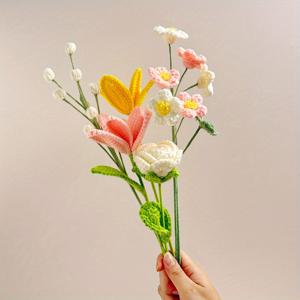 TEMU 발렌타인데이, 어머니날, 스승의 날 선물용 니트 크로셰 부케 세트 6pcs - 튤립, 눈꽃, 클로버 꽃 포함, 소녀와 베프, 엄마, 할머니를 위한 완벽한 휴일 장식