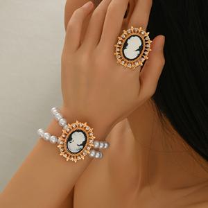 TEMU 아우터너스와 겨울용 우아한 주얼리 세트 2개 - 아연 합금 반지와 팔찌로 장식된 물 , 빈티지 프렌치 코트 스타일 디자인, 인조 진주 비즈와 조각된 여성 머리 모티프, 일상 착용, 축제 선물, 파티 및 사계절에 적합
