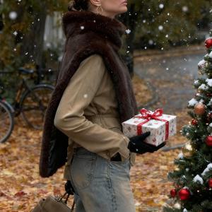 TEMU 여성용 우아한 민소매 스웨터 조끼 - 시크한 레이어링 가을/겨울 의상, 부드럽고 따뜻한 착용감, 오피스 & 파티룩 - 간편한 관리 여성 의류, 겨울 레이어링, 세련된 스타일, 튼튼한 원단, 스타일리시 탑, 패션 애호가