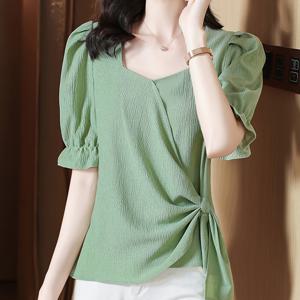 TEMU 여성용 여름 스퀘어 넥 비대칭 밑단 블라우스 - 가벼운 올리브 그린 탑, 탄력 있는 허리밴드, 플러스 사이즈 친화적, 세탁기 사용 가능한 캐주얼 시크 셔츠, 편안한 핏의 부드러운 소재 상의