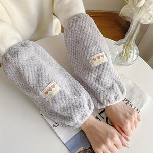 TEMU 여성용 헤비 듀티 단열 작업 재킷 소매 - 얼룩 및 스크래치 방지 보호 커버, 하트 패턴, 겨울 야외 활동을 위한 완전 덮개, 세탁기 사용 가능, 겨울 장비 | 하트 패턴 소매 | 내구성 있는 원단|팔토시