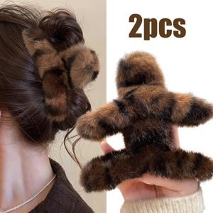 TEMU 여성용 대형 플러시 헤어 클립 2개입 - 솜털 상어 디자인의 상어 스타일 헤어 그립, 볼륨 및 질감을 위한 내구성 좋은 레진 헤어, 장난기 넘치는 헤어 액세서리, 안전한 헤어 그립