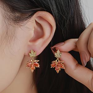 TEMU 빈티지 러스티 메이플 리프 스타드 귀걸이, 14K 골드 플레이트 커피와 925 스테링 실버 포스트, 합성 자이콘, 일상 및 휴가 착용, 여성 및 어머니를 위한 선물