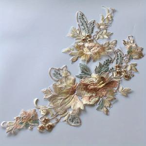 TEMU 1개 수제 오간자 피오니 꽃 자수 패치 - 골드 & 화이트 플로럴 디자인 치파오 드레스용, 재봉 액세서리, 우아한 전통 중국 의상 장식, 치파오 자수, 정교한 자수, 고품질 자수, 천, 옷 수리 패치, 옷 패치
