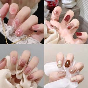 TEMU 4pcs 96개의 짧은 오발 프레스온 네일 세트, 간단한 그라데이션 점프 컬러, 아이스 통 빨간 갈색, 글리터 화이트, 핑크, 누드 컬러 그라데이션, 로즈 레드, 골든 포일 그라데이션, 아이스 통 피치 레드, 여성과 소녀의 일상 장식에 적합 + 4pcs 젤리 글루 + 4줄의 마찰 바