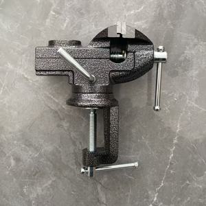 TEMU 360도 회전 작업대 바이스, 범용 철제 벤치 클램프, 작업물 고정용 산업용 도구, 휴대용 작업 클램프, 내구성 있는 재료로 만든 제품입니다.