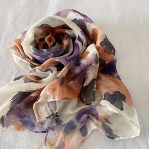 TEMU 경량 프린트 여성 스카프 - 캐주얼 외출 및 봄 패션용 혼합 색상 (보라, 오렌지, 검정) 부드러운 폴리에스터 발리 원사 숄