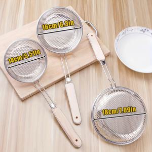 TEMU 3pcs 스테인레스 스틸 나무 손잡이 스트레이너 세트, 스테인레스 스틸 스커머, 주방 나무 손잡이 스푼, 요리용 식품 준비, 기름 필터, 나무 손잡이가 있는 베이킹 파스타 메쉬 바구니, 레스토랑 서비스에 적합합니다.