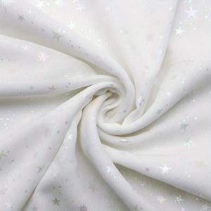 TEMU 1개 무지개 호일 별 프린트 쉬폰 원단 - 57.08x19.68인치 프리컷 100% 폴리에스터, 반짝이는 별 디자인, 4가지 색상 옵션(핑크/블루/블랙/화이트), DIY 재봉용, 가방, 파티 장식, 테이블보, 선물 포장, 쿠션 커버 및 가구 커버, DIY 공예용 원단 | 반짝이는 별 패턴 | 광택 있는 원단 질감