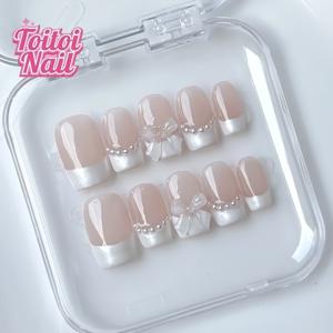TEMU 10개 순수한 손으로 만든 새로운 짧은 사각형 프레스온 네일, 프랑스 팁이 있는 누드 색상, 페어리 같은 보석 디자인, 네일 파일과 젤리 글루 포함