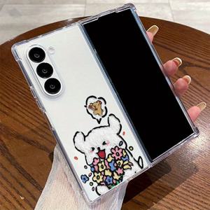 TEMU 투명한, 개인화된 폰 케이스, 모서리에 작은 흰색 개의 오일 페인팅이 있는, 드롭을 방지하기 위한 디자인. 삼성 갤럭시 Z 폴드 7, Z 폴드 6, Z 폴드 5, Z 폴드 4, 및 Z 폴드 3 5G와 호환됩니다. 투명한 TPU 케이스는 완전한 보호를 제공하며, 얇고 가벼우며, 스크래치에 강한 혼합된 디자인을 가지고 있습니다.