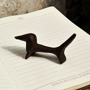 TEMU 1개 주철 닥스훈트 강아지 조각상 - 러스틱 브라운 미니어처 피규어, 감동적인 눈빛의 앉은 자세, 전기 불필요, 휴일/매일 집/사무실 장식, 크리스마스/추수감사절/생일 선물 (내구성 있는 주철 제작)