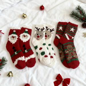 TEMU 3켤레 겨울 따뜻한 크리스마스 산타 클로스 양말 세트 - 산타, 사슴, 눈꽃 & 사탕 캔이 있는 부드러운 플러시 양말 - 가족을 위한 아늑한 크리스마스 선물, 크리스마스 양말, 축제 분위기 양말 디자인, 튼튼한 양말 소재, 시즌별 양말 디자인