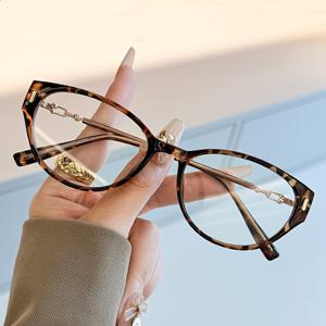 TEMU 루이베 여성용 캣아이 TR 안경 - 대형 프레임 레트로 스타일 메탈 힌지, 블랙 & 골드 악센트, 장식 렌즈 포함, 클리닝 천 제공, 캐주얼 또는 포멀 웨어용 패션 , 세련된 안경, 우아한 안경, 내구성 있는 안경
