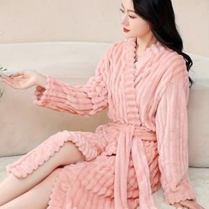 TEMU 여성용 우아한 롱 로브 - 겨울용 목니어 조절 가능 허리 벨트, 소프트 핑크 럭셔리 잠옷, 플러시 플란넬 여성용 라운지 가운, 아늑한 로브 (가정, 스파, 추운 날씨용) - 성인용 우아한 로브, 여성용 목니어, 스파 복장, 비대칭 디자인