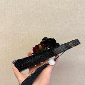 TEMU ZOXFAN 여성용 빈티지 블랙 레이스 장미 접이식 부채 - 고딕 스타일 핸드 팬, 버건디 장미 & 그린 잎사귀, 레이스 러플 코스프레, 댄스, 포토 촬영, 결혼식/장례식용 - 우아한 파티 소품 선물|접이식선풍기