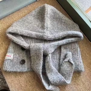 TEMU 여성용 스트레치 겨울 모자 - 버튼 클로저, 울 비니로 따뜻하고 가벼운 스키, 아이스 스케이팅 및 추운 날씨용 | 큰 머리 사이즈에 딱 맞는 핏 (드라이클리닝 전용) | 가을 & 겨울 의류|모자