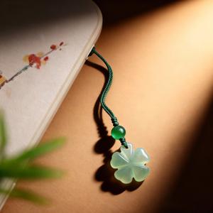 TEMU 핸드메이드 네잎 클로버 폰 체인 - 자연석 행운의 액세서리, 녹색 비즈, 내구성이 뛰어난 매일 & 특별한 날을 위한 손목 스트랩, 여성용 우아한 액세서리, 생일, 크리스마스 & 할로윈을 위한 완벽한 선물