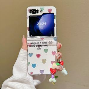 TEMU 폰케이스: 컬러풀 하트 세트 + 팔찌, 갤럭시 Z Flip3, Z Flip4, Z Flip5, Z Flip6용 풀바디 충격방지 크리에이티브 니치 폰케이스