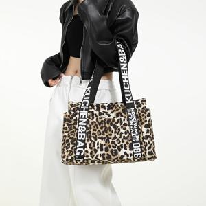 TEMU 대용량 프린트 토트백, 스타일리시한 출퇴근 가방, 노트북용 싱글 숄더 여행 가방.|슬링백