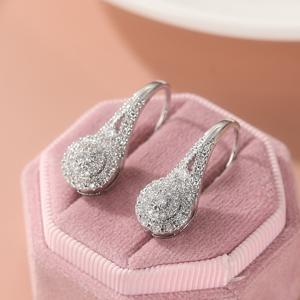 TEMU 여성을 위한 우아한 합성 지르코니아 귀걸이 - 화이트 골드 도금 구리 스탠드형 큐빅 합성 지르콘, 발렌타인데이 선물, 일상 및 정장용 주얼리, 사계절 착용 가능