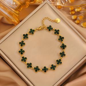 TEMU 1개 우아한 스테인리스 스틸 팔찌 - 네잎 클로버 플로럴 디자인, 그린 & 골드 톤 체인 링크, 데일리/파티/정장용 - 남성 생일/기념일 선물 추천, 연중 착용 가능한 남성 주얼리, 파티 액세서리, 세련된 , 정교한 공예, 패션 애호가에게 완벽한 선택