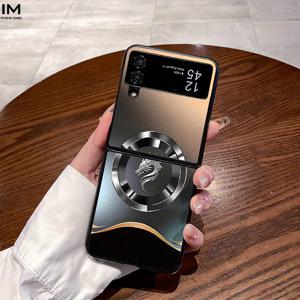 TEMU 실버 드래곤이 특징인 창의적인 원형 메탈 장식 페인팅 패턴, 높은 미적 감각, 실용적인 인조 가죽 디자인으로 삼성 갤럭시 Z Flip3, Z Flip4, Z Flip5, Z Flip6, Z Fold2, Z Fold3, Z Fold4, Z Fold5에 적합