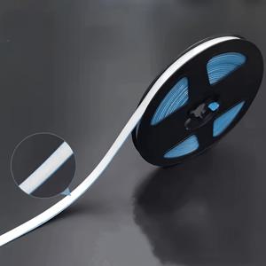 TEMU 5미터 길이의 방수 및 장식용 틈새 필러가 특징인 자가 점착식 틈새 스트립. 주방, 욕실 등에 적합 - 3D 틈새 장식, 화장실, 싱크대, 스토브, 발코니 등에 이상적 - 플라스틱 재질