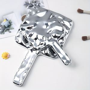 TEMU 틴 스타일 실버 미러 핸들 미니 휴대용 메이크업 거울 물결 모양