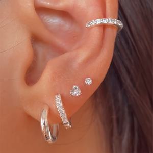 TEMU 미니멀한 일본/한국 스타일 하트 모양 구리 합성 지르코니아 귀걸이 5개 세트. 데이트, 휴가 또는 일상복으로 여성에게 선물하기에 완벽합니다.