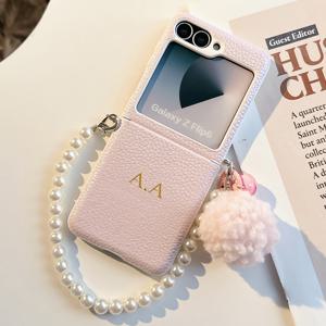 TEMU 갤럭시 Z 플립 6 5 4 3 폴더블 쇼크프루프 커버용 맞춤형 이름 레터 리치 패턴 플러시 볼 진주 팔찌 가죽 휴대폰 케이스