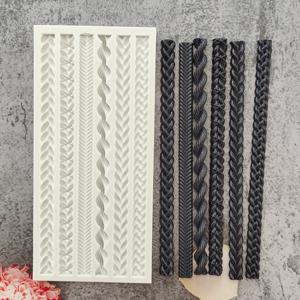 TEMU DIY 베이킹, 퐁당, 클레이, 초콜릿 및 케이크 장식용 BPA 프리 실리콘 꼬임 로프 몰드 – 복잡한 잎무늬 & 흰색과 검정색의 꼬임 디자인, 케이크 장식 도구 | 질감 디자인 | 상세한 인상