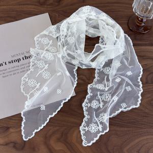 TEMU 여성용 가벼운 꽃 자수 스카프 - 통기성 파티 & 캐주얼 액세서리, 정교한 레이스 디자인의 다목적 화이트 스카프, 세탁 가능, 우아한 넥웨어, 자카드 기법