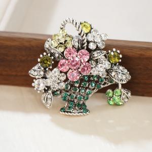 TEMU 1개 OESDPHS 바로크 럭셔리 플라워 브로치 핀 - 대형 플라워, 그린 리프 악센트 & 클리어 센터가 돋보이는 우아한 피스 - 보라, 파랑, 노랑, 분홍, 초록, 투명의 불규칙/비대칭 디자인 - 웨딩, 파티, 일상 주얼리 선물 (여성 & 남성용) - 재킷, 드레스, 모자, 가방을 위한 빈티지 스타일 브로치 - 럭셔리 액세서리